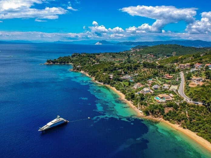 Skiathos vista dall'alto