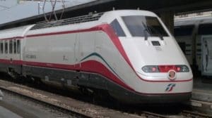 Carnevale-Viareggio-Trenitalia