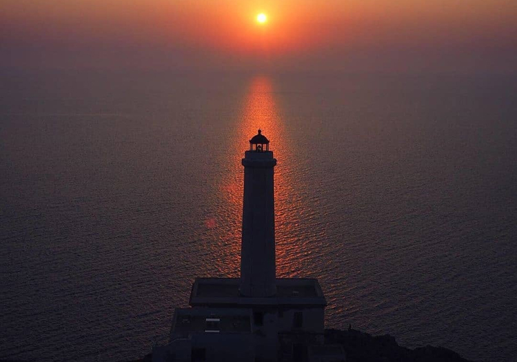 Curiosità Made In Italy a Capo d'Otranto sei il primo a vedere l'alba Curiosità Made In Italy a Capo d'Otranto sei il primo a vedere l'alba