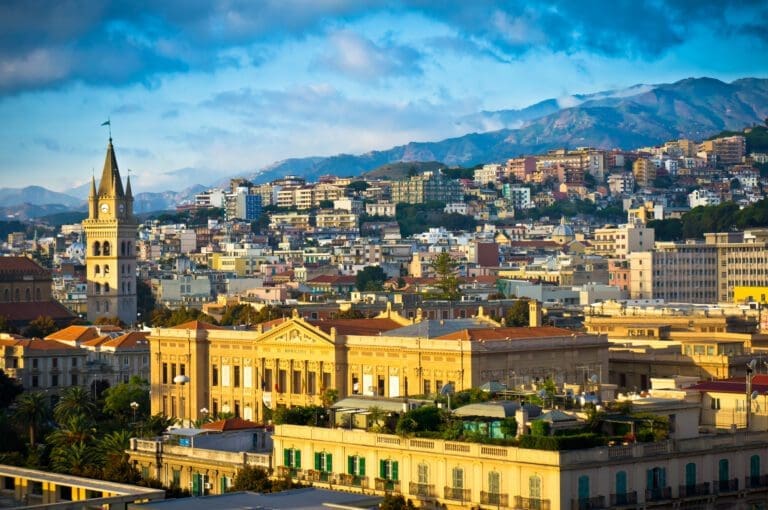 Messina: incantevole porta di Sicilia