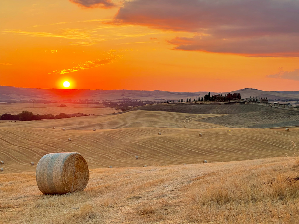 tramonto magico in val d'orcia