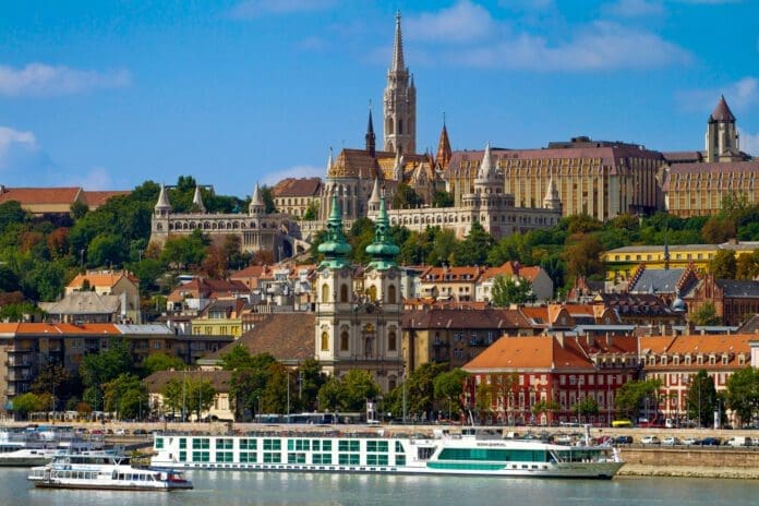 Budapest Vista dal Danubio