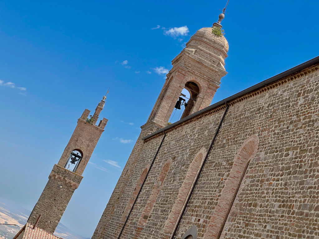 Chiese a Montalcino