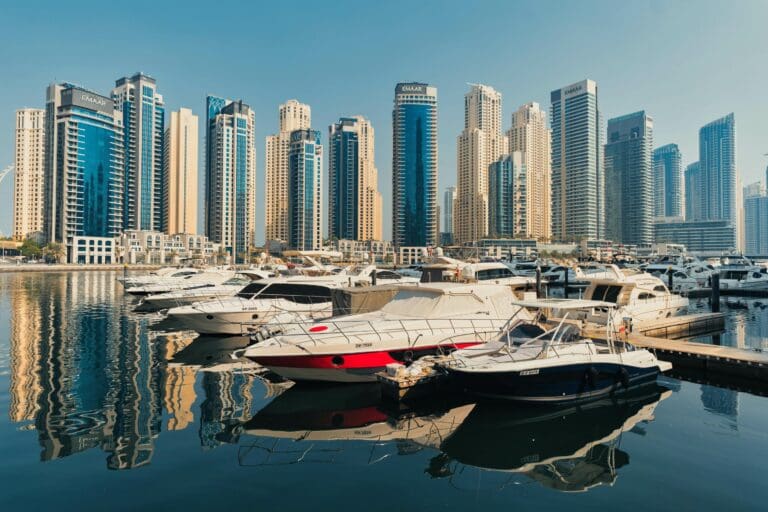 Come viaggiare negli Emirati Arabi Uniti senza un tour operator: tutto quello che devi sapere