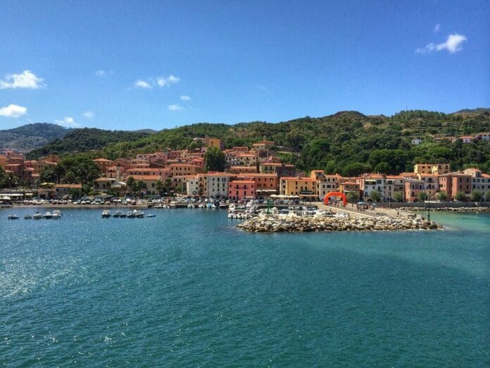 Elba outdoor: imbarcare attrezzatura sportiva sul traghetto